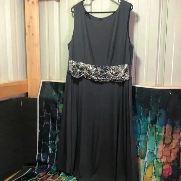 Drapers & Damon dress plus size 18W dark gray - Picture 1 of 12
